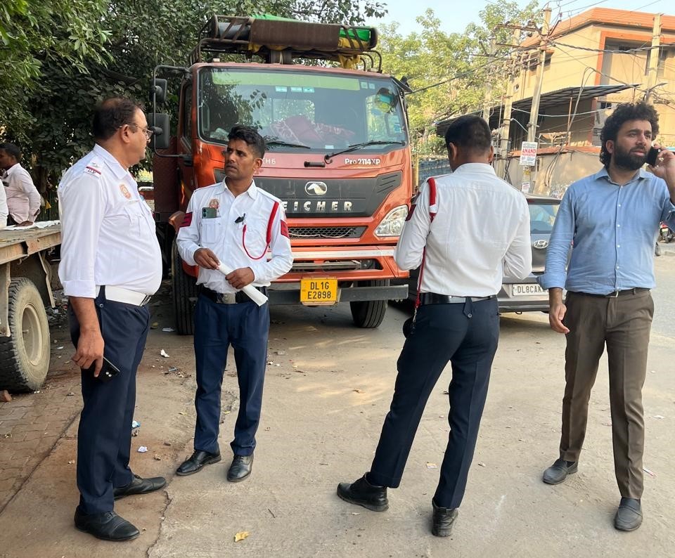 Drive by Delhi Police on Encroachment & Traffic Congestion-09.10.2026